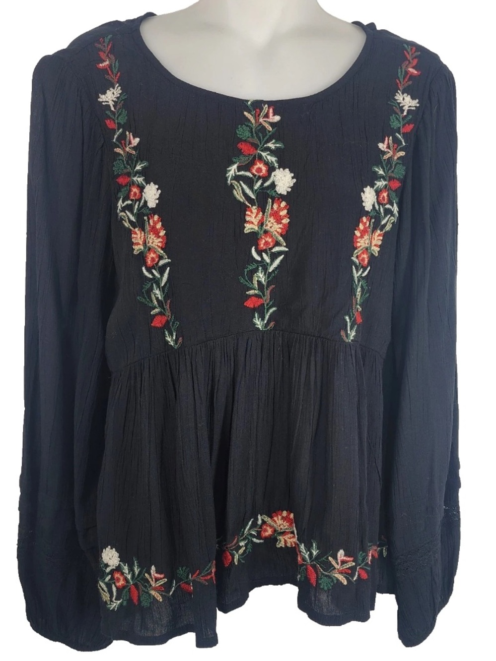 American Eagle Boho Embroidered Black Peasant Blouse Festival Feminine S